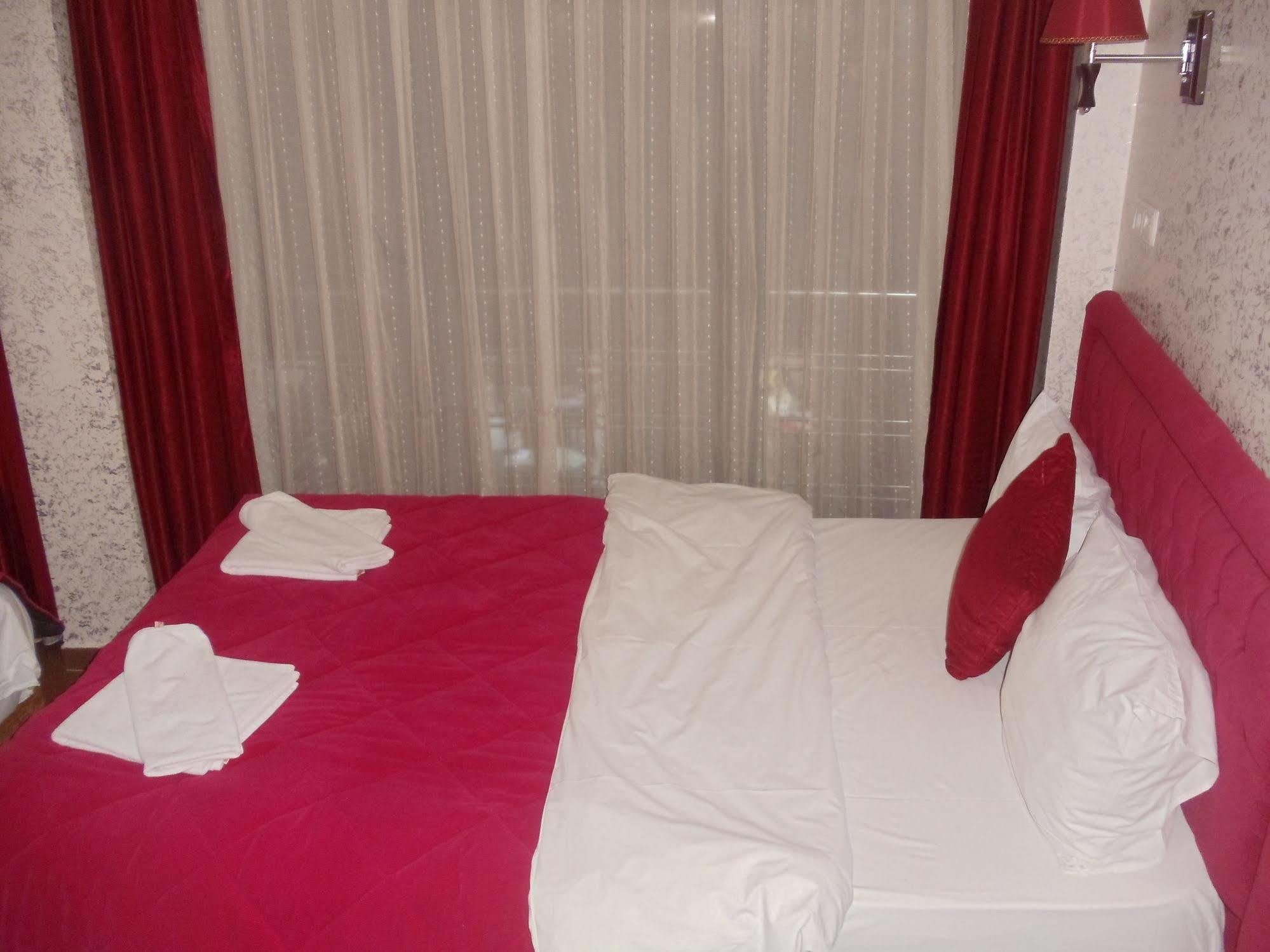 Ares Hotel Istanbul Exterior foto