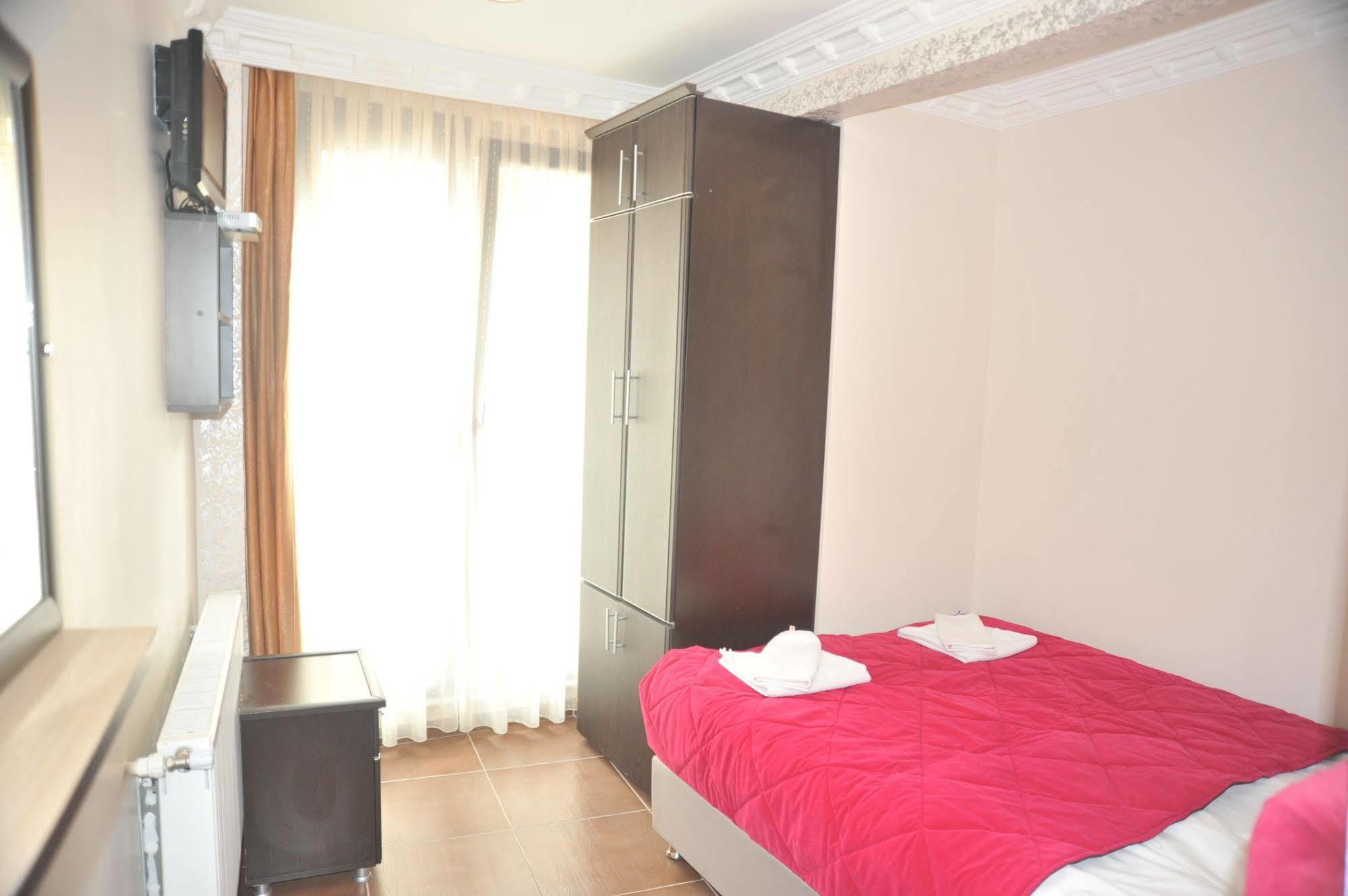 Ares Hotel Istanbul Exterior foto